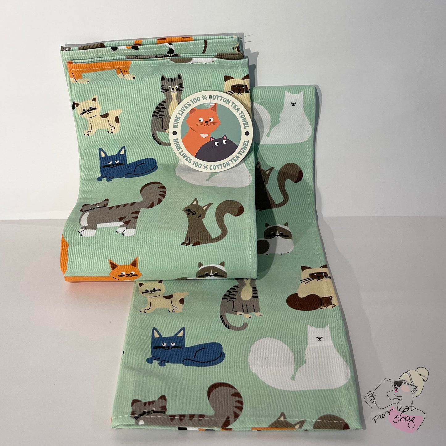 Nine Lives theedoek